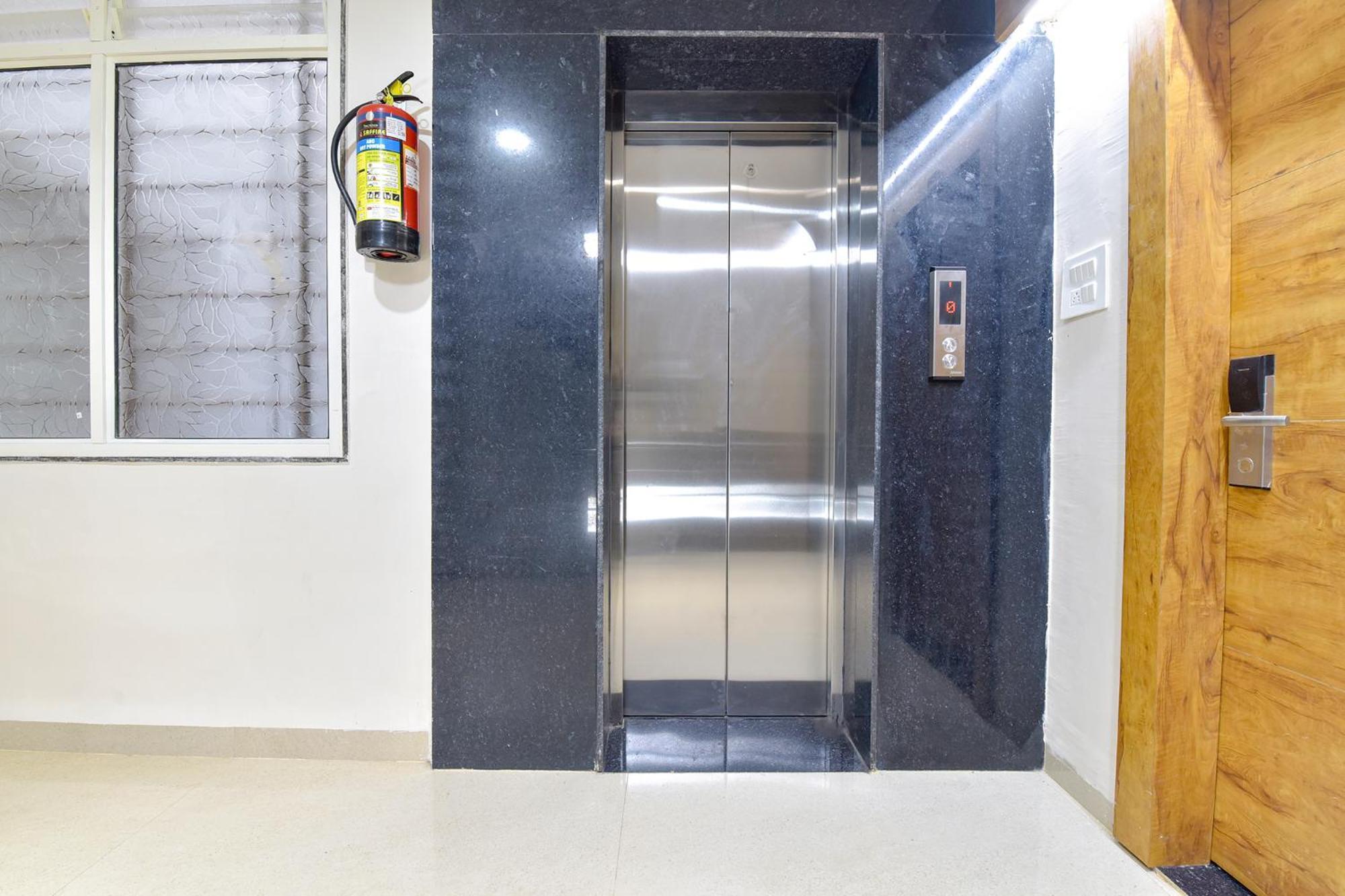 Fabhotel Synergy Stays Indore Ngoại thất bức ảnh